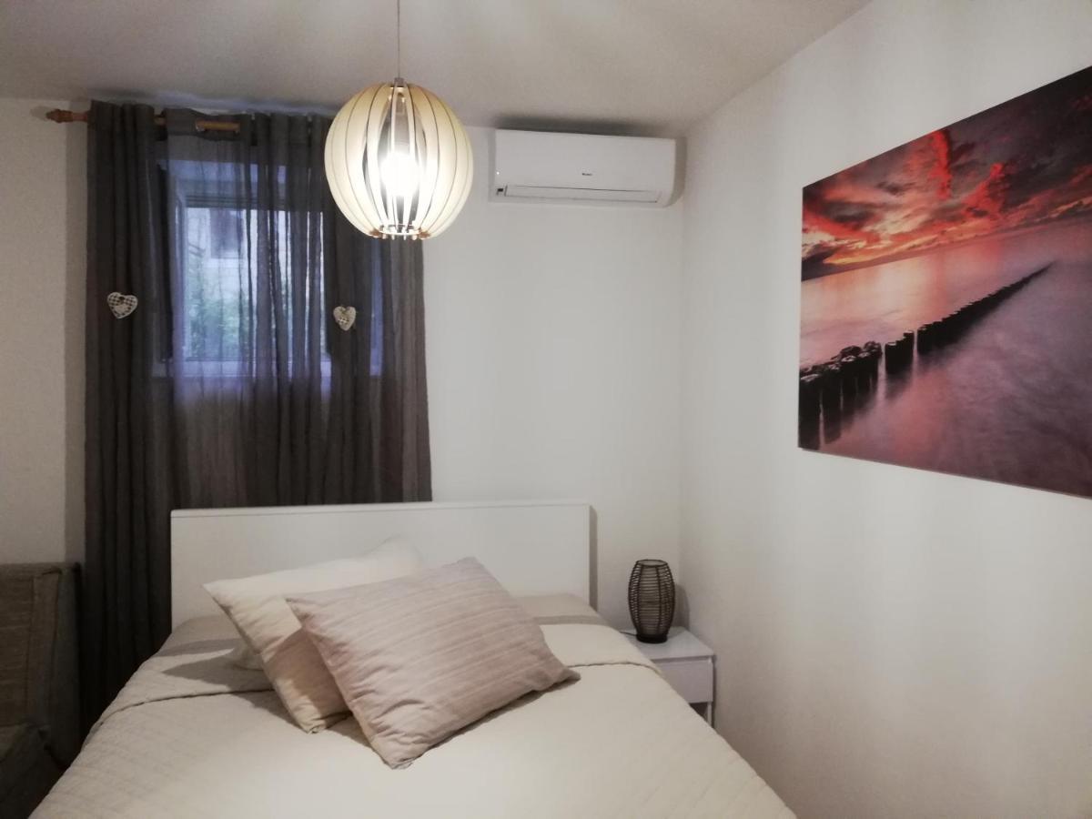 Studio Apartman Lenka สปลิท ภายนอก รูปภาพ