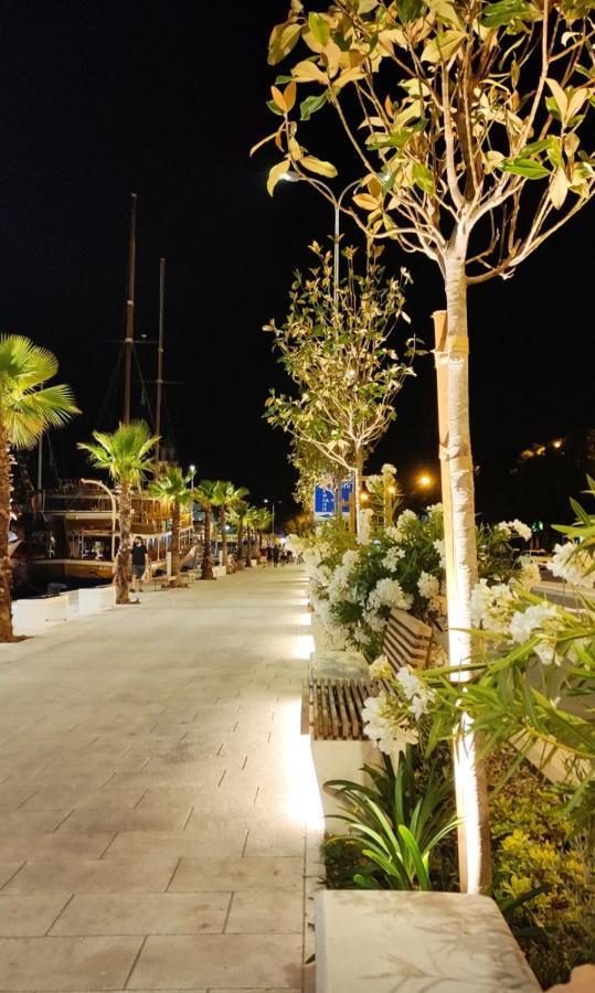 Studio Apartman Lenka สปลิท ภายนอก รูปภาพ